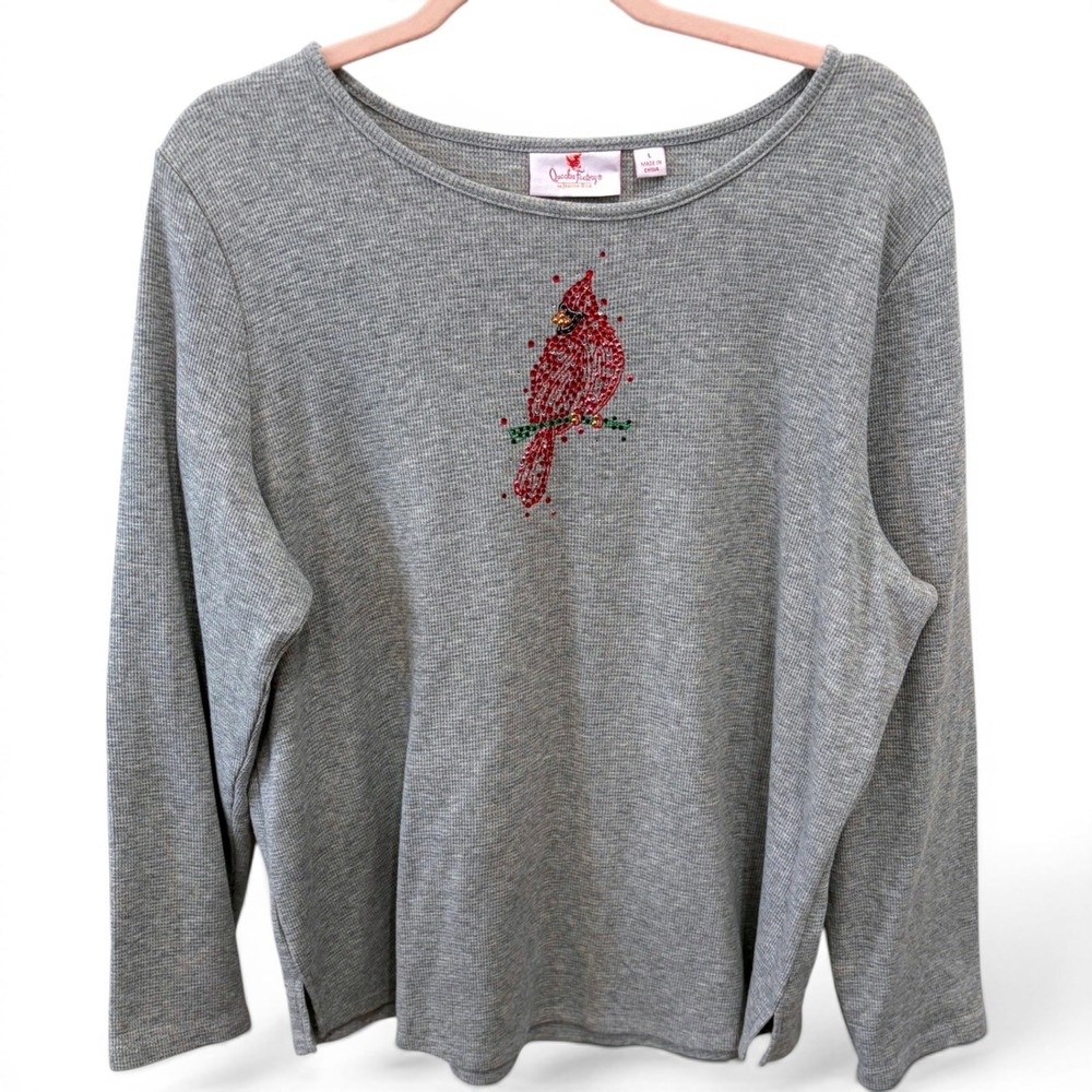 Quacker Factory Gray Waffle Knit Cardinal Rhinestone Long Sleeve Top L cabincore